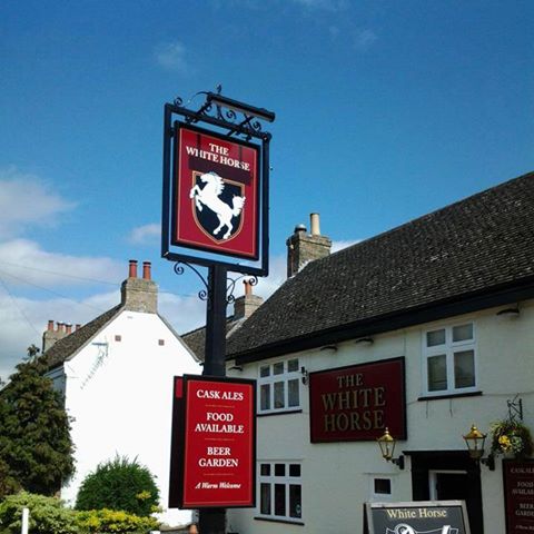 the-white-horse-thumbnail