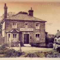the-three-horseshoes-thumbnail
